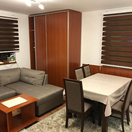 Apartman B3 U Vili Suri كوباونيك المظهر الخارجي الصورة