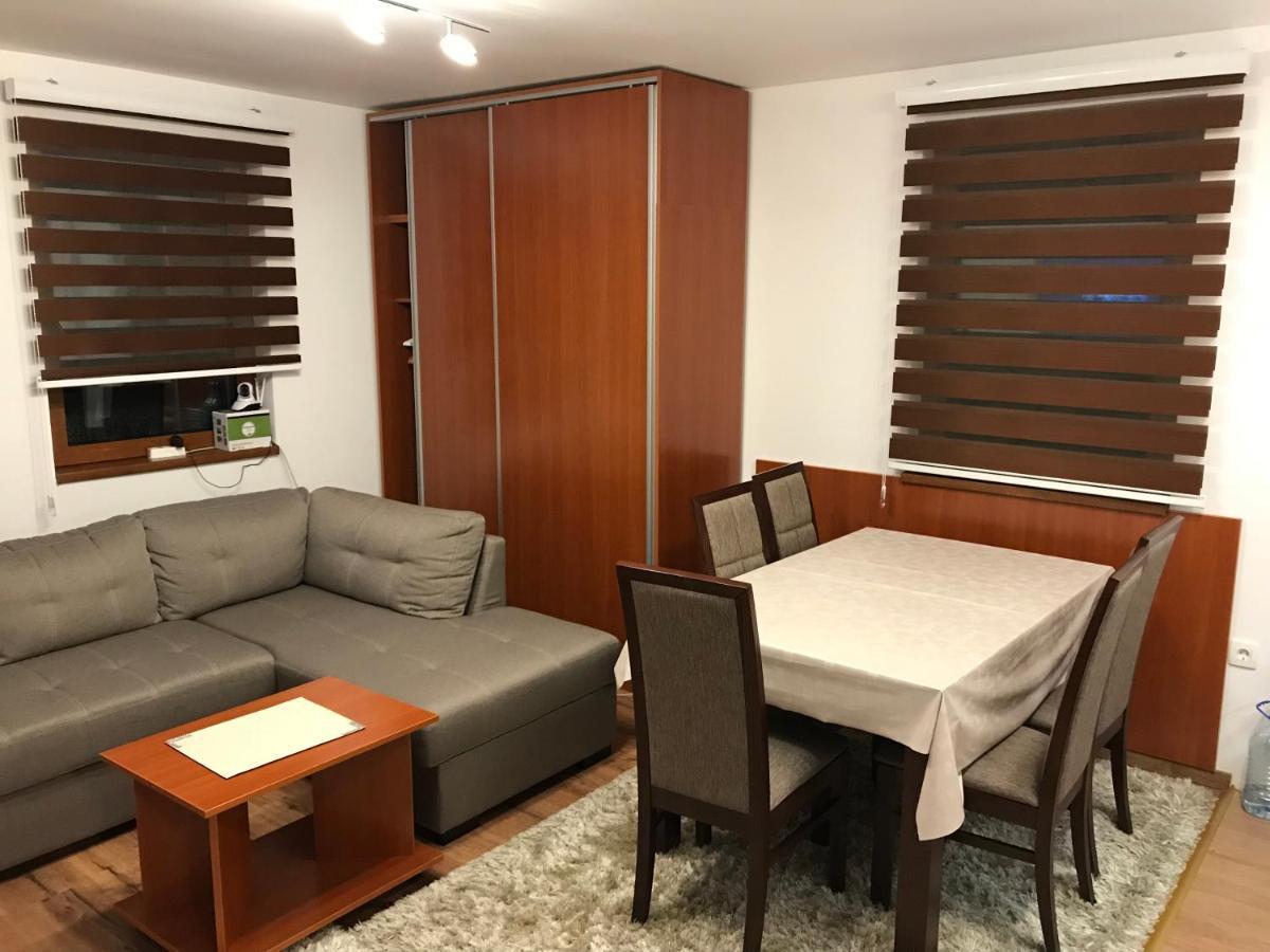 Apartman B3 U Vili Suri كوباونيك المظهر الخارجي الصورة